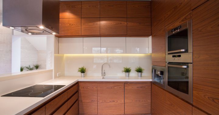 desain dapur aksen kayu